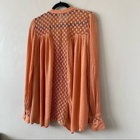 FREE People-The Perfect Lace Back Button Down Peach (Size:Small) - Picture 9 of 12